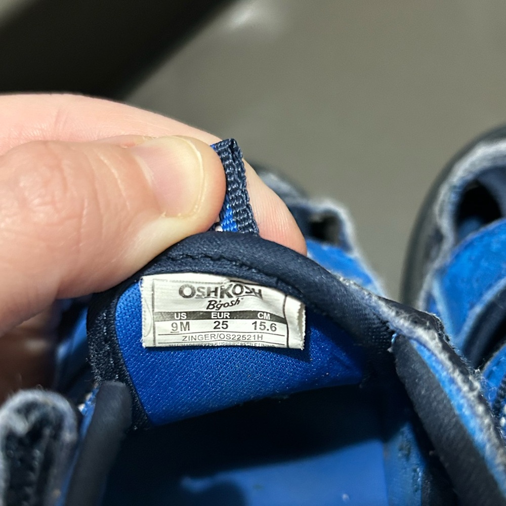 Blue Water Shoes - Picture 3 of 3